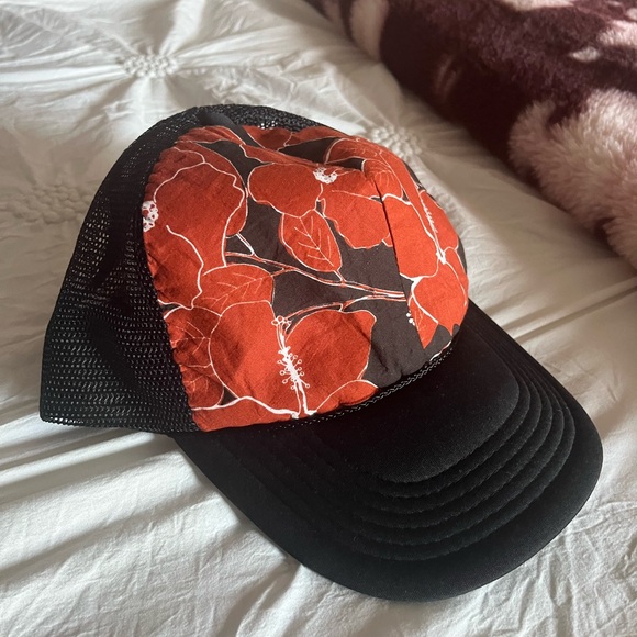 RARE Acacia Mid Pacific Cap - Picture 1 of 4